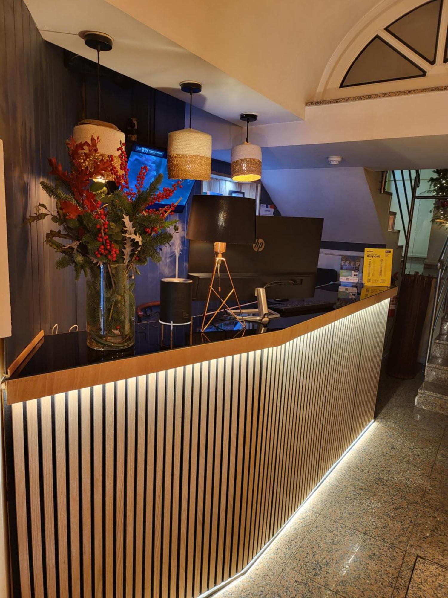 Hotel Residencial Dora Braga Bagian luar foto