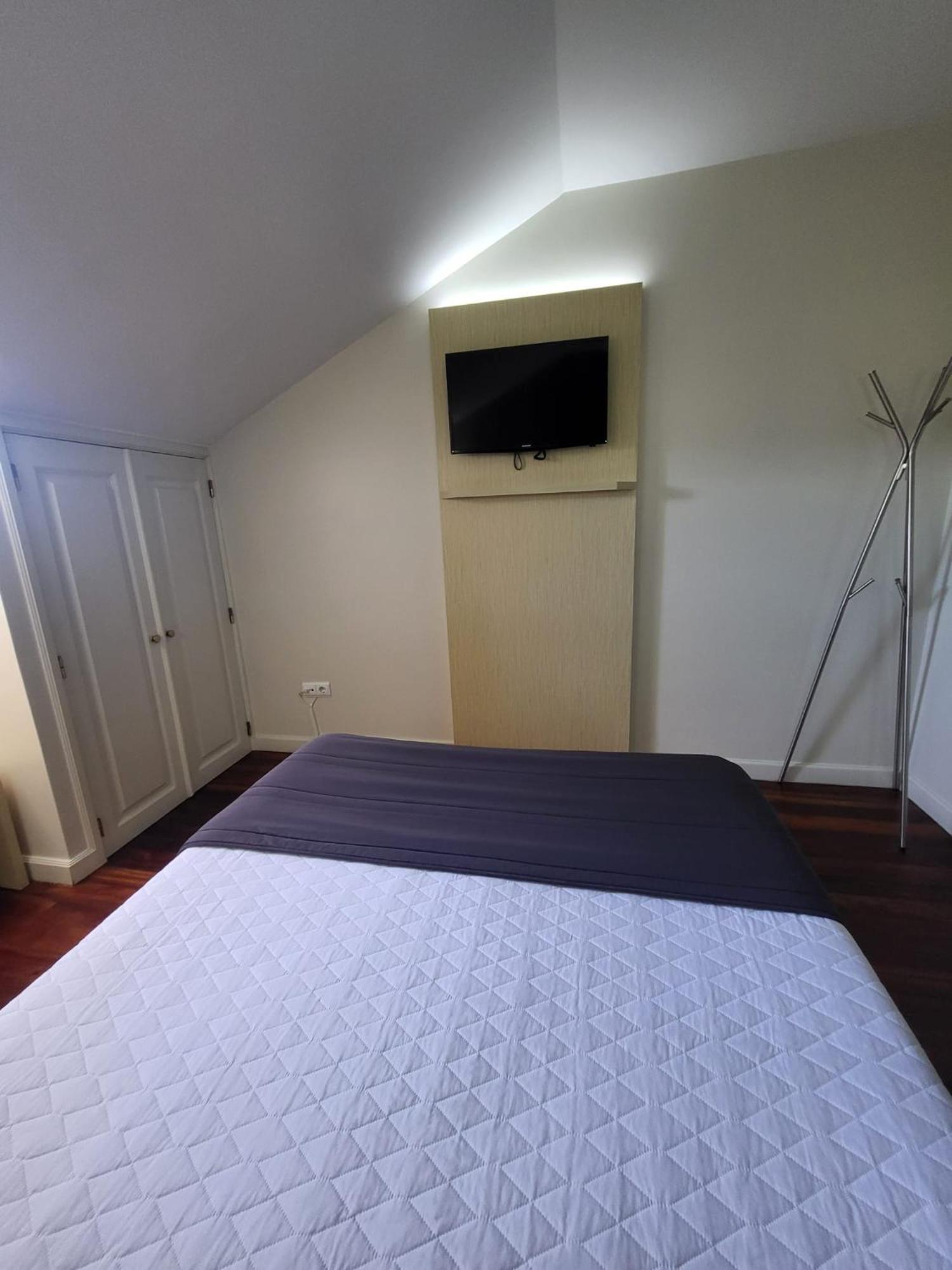 Hotel Residencial Dora Braga Bagian luar foto