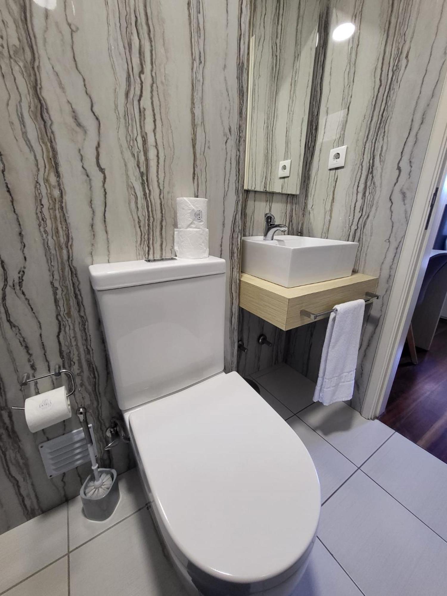 Hotel Residencial Dora Braga Bagian luar foto