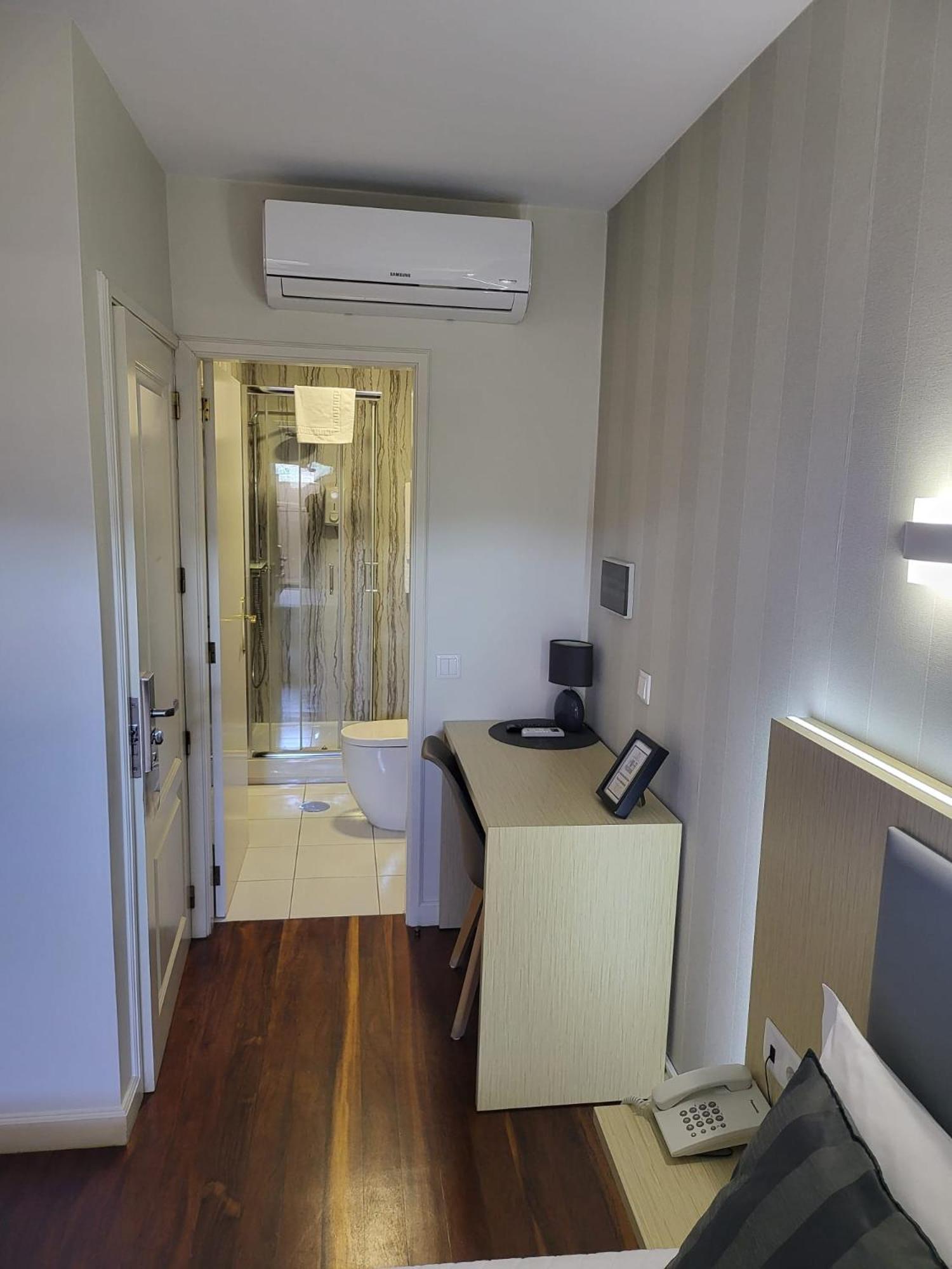Hotel Residencial Dora Braga Bagian luar foto