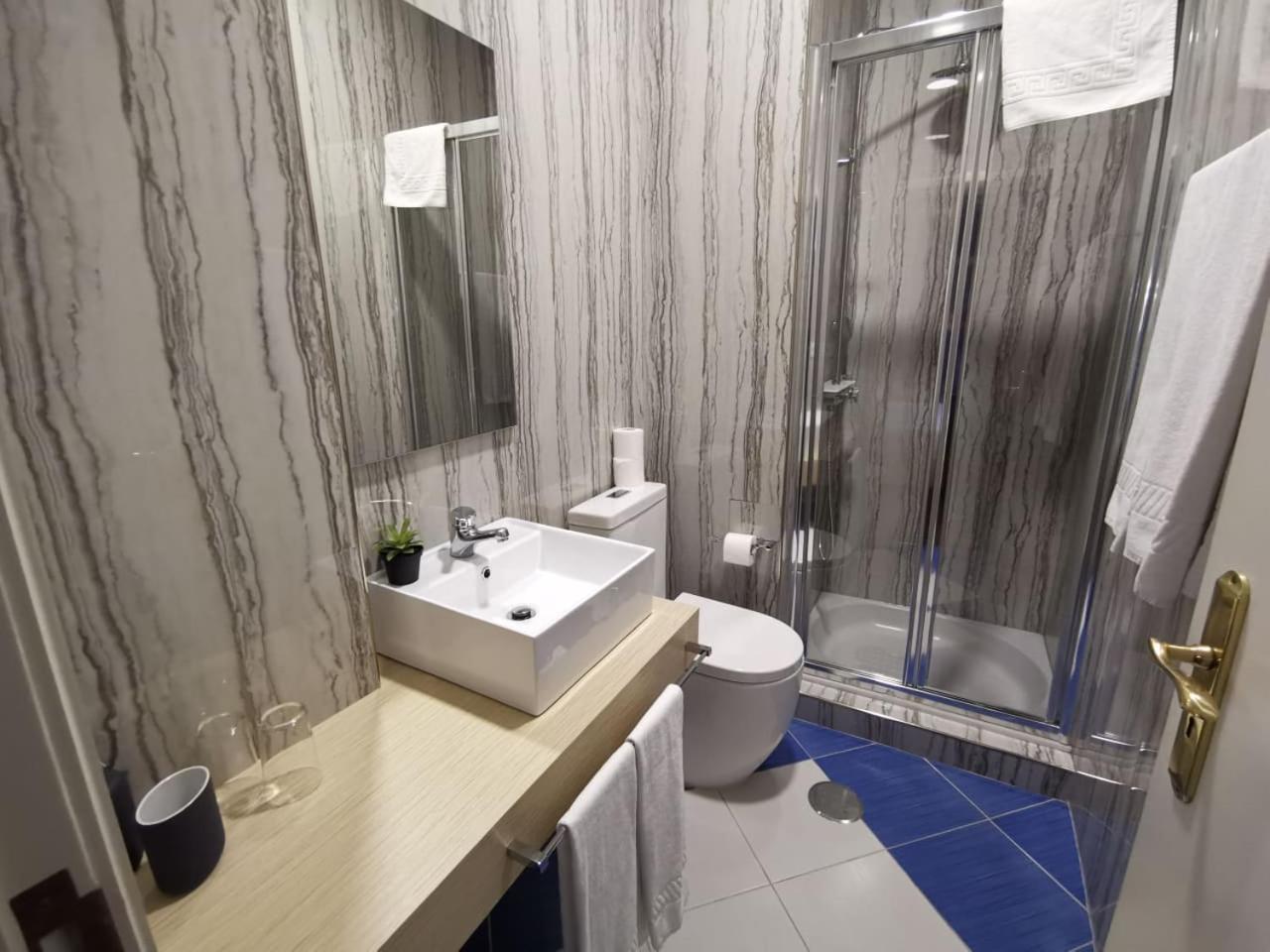 Hotel Residencial Dora Braga Bagian luar foto